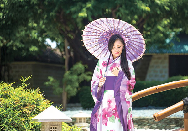 This photo is one of the unselected images a couple of years back for a Plantation Bay calendar. Sometimes the photo needs a review in another time before you can see it sparkling with beauty.