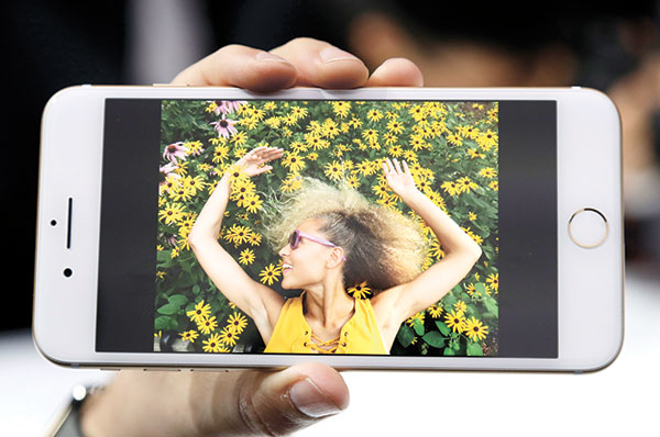 ALL NEW. The iPhone 7 and iPhone 7 Plus (above) was launched among other new Apple products in San Francisco last Wednesday. (Below) The lightning port of an iPhone 7. (AP PHOTOS)